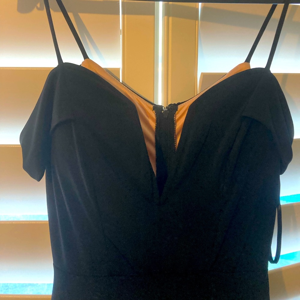 Sleek black dress size 3